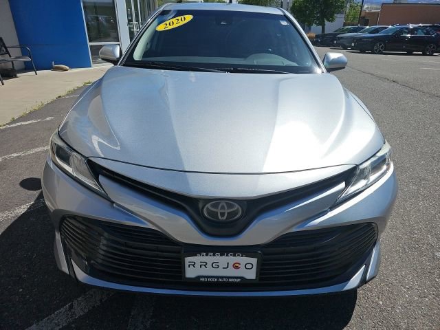 Used 2020 Toyota Camry LE FWD image 3