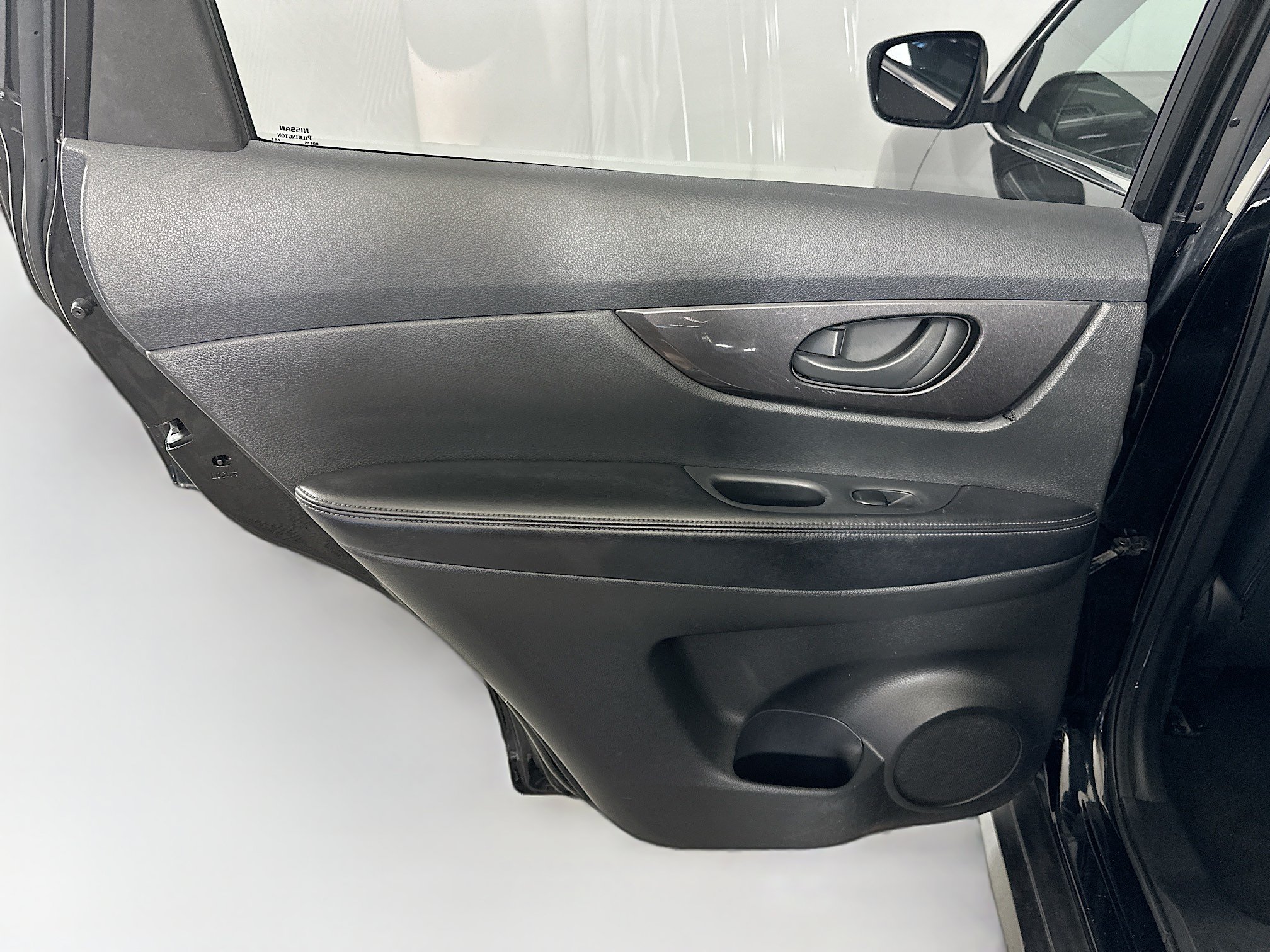Used 2020 Nissan Rogue S FWD image 24
