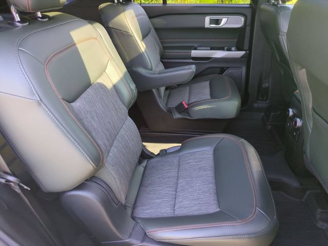 Used 2022 Ford Explorer Timberline w/ Timberline Technology Package AWD/4WD image 34