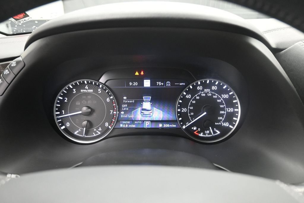 Used 2023 Nissan Armada Platinum w/ Captain's Chairs Package AWD/4WD image 10