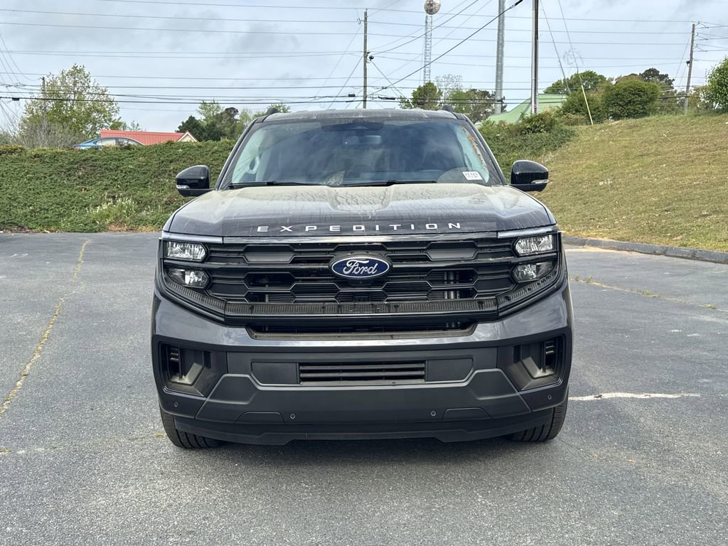 New 2026 Ford Expedition Max Active RWD image 2
