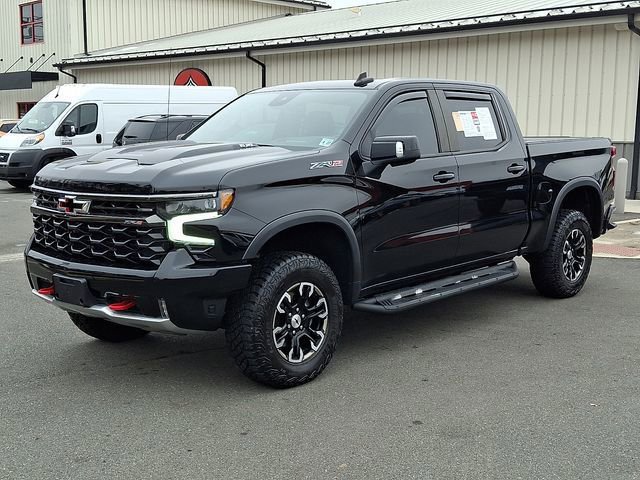 Used 2022 Chevrolet Silverado 1500 ZR2 w/ Technology Package image 2