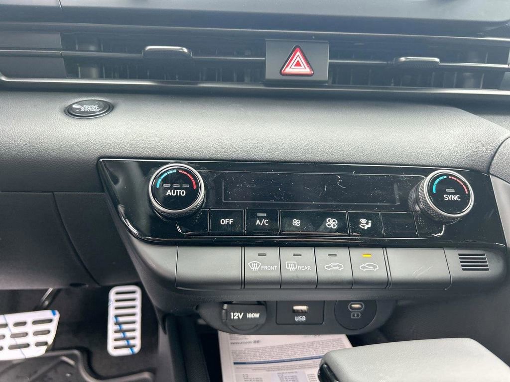 New 2026 Hyundai Elantra Sport FWD image 24