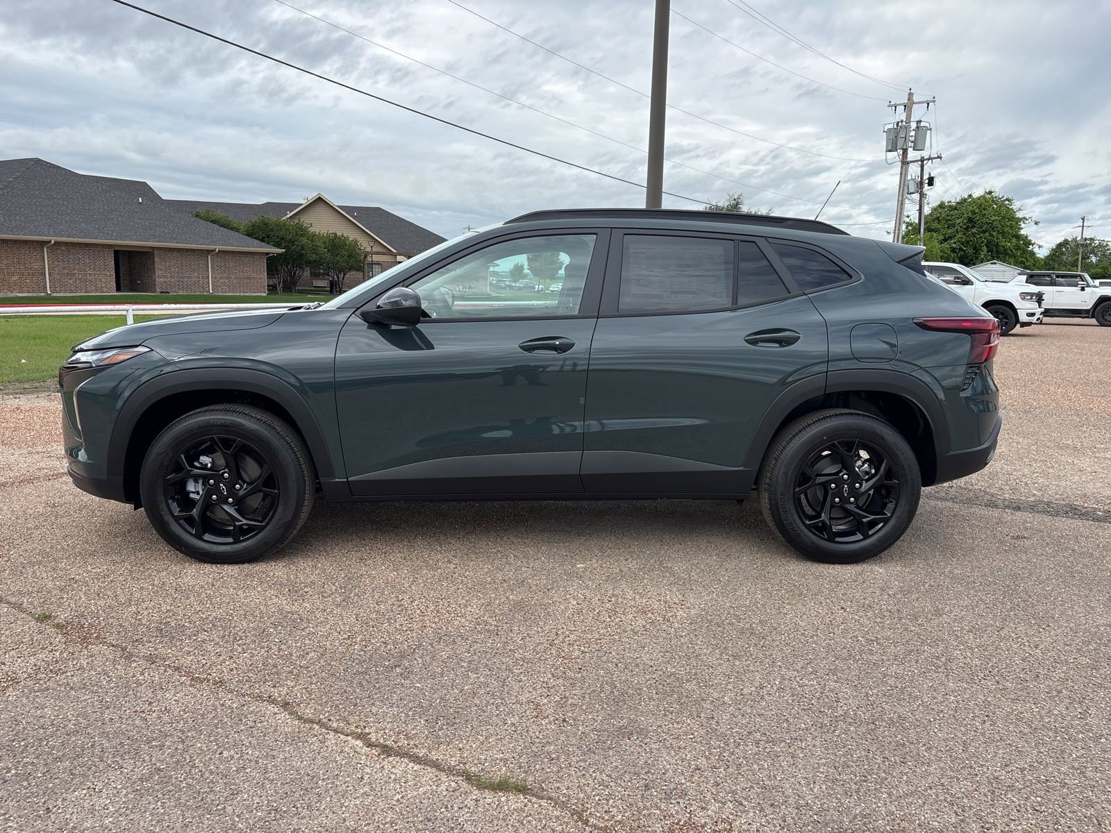New 2026 Chevrolet Trax LT w/ Driver Confidence Package image 2