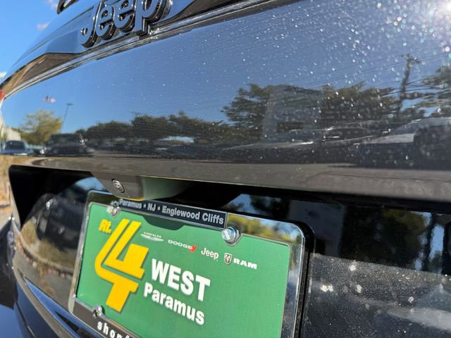 New 2025 Jeep Grand Cherokee Altitude image 7