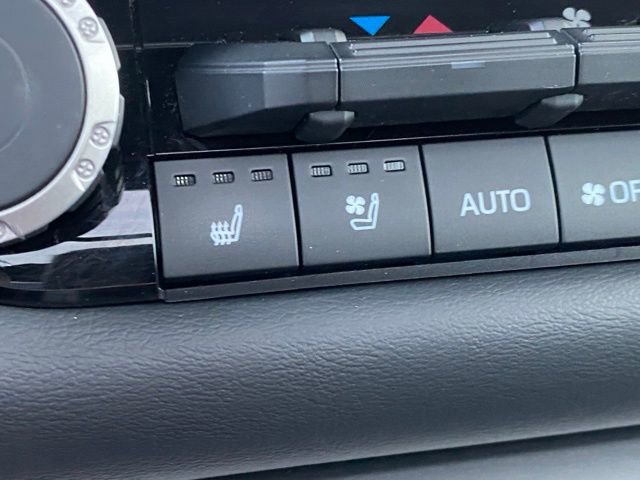 Certified 2023 Toyota Sequoia Platinum image 20