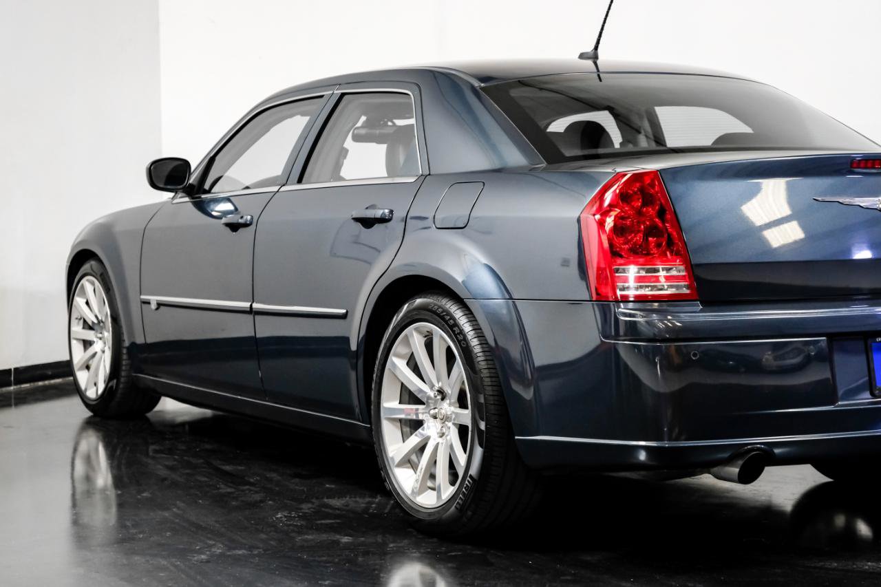 Used 2008 Chrysler 300 SRT8 w/ SRT Option Group II image 17