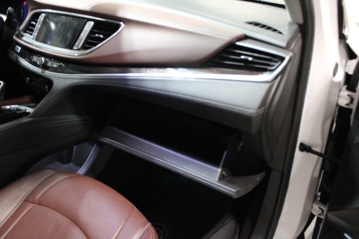 Used 2020 Buick Enclave Avenir w/ Avenir Technology Package image 29