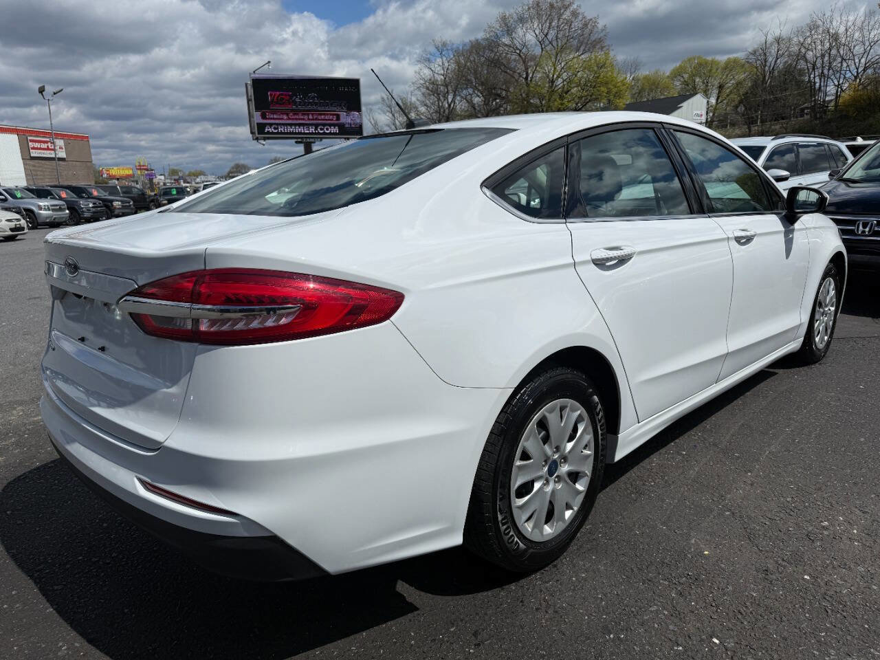Used 2019 Ford Fusion S image 5