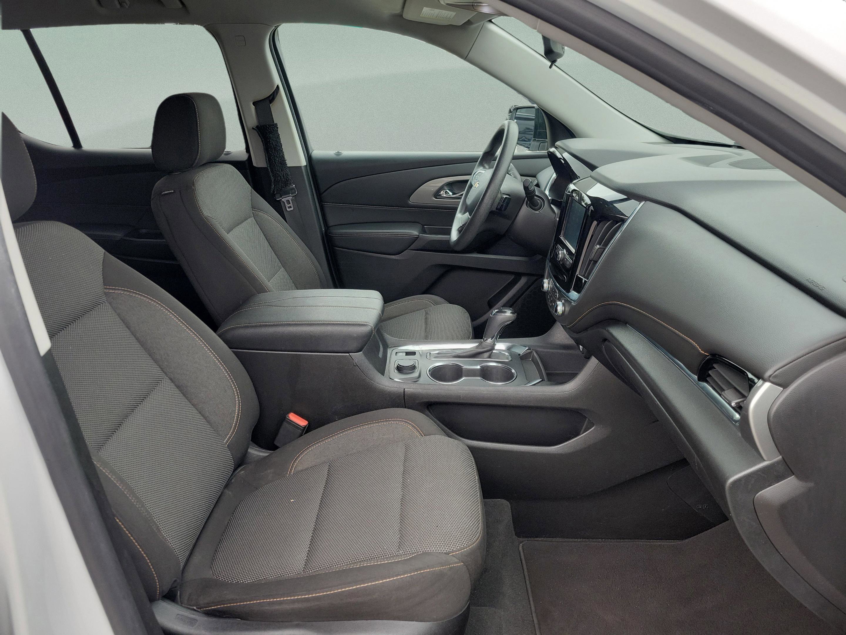 Used 2019 Chevrolet Traverse LS image 31