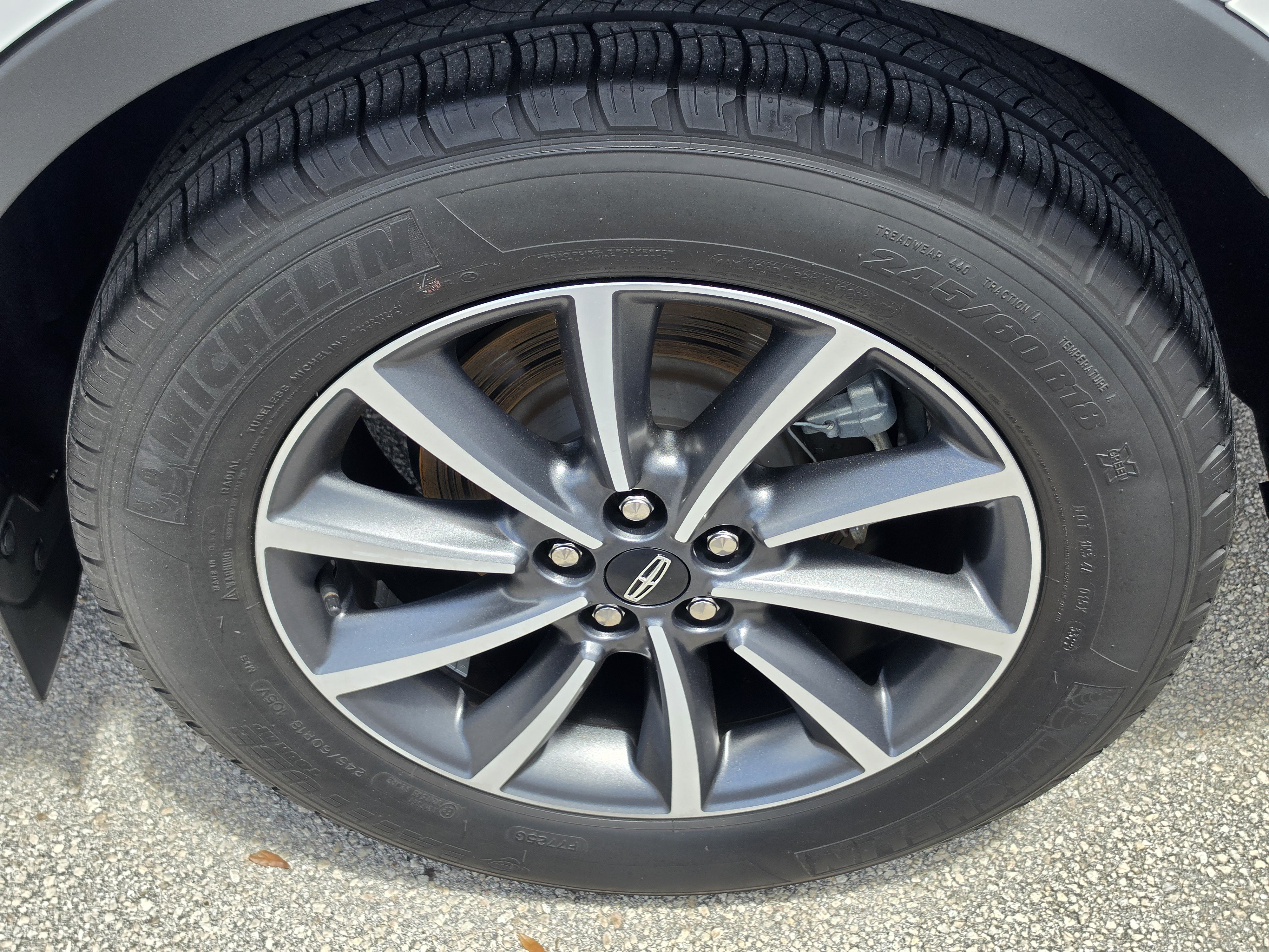 Used 2023 Lincoln Nautilus AWD image 5