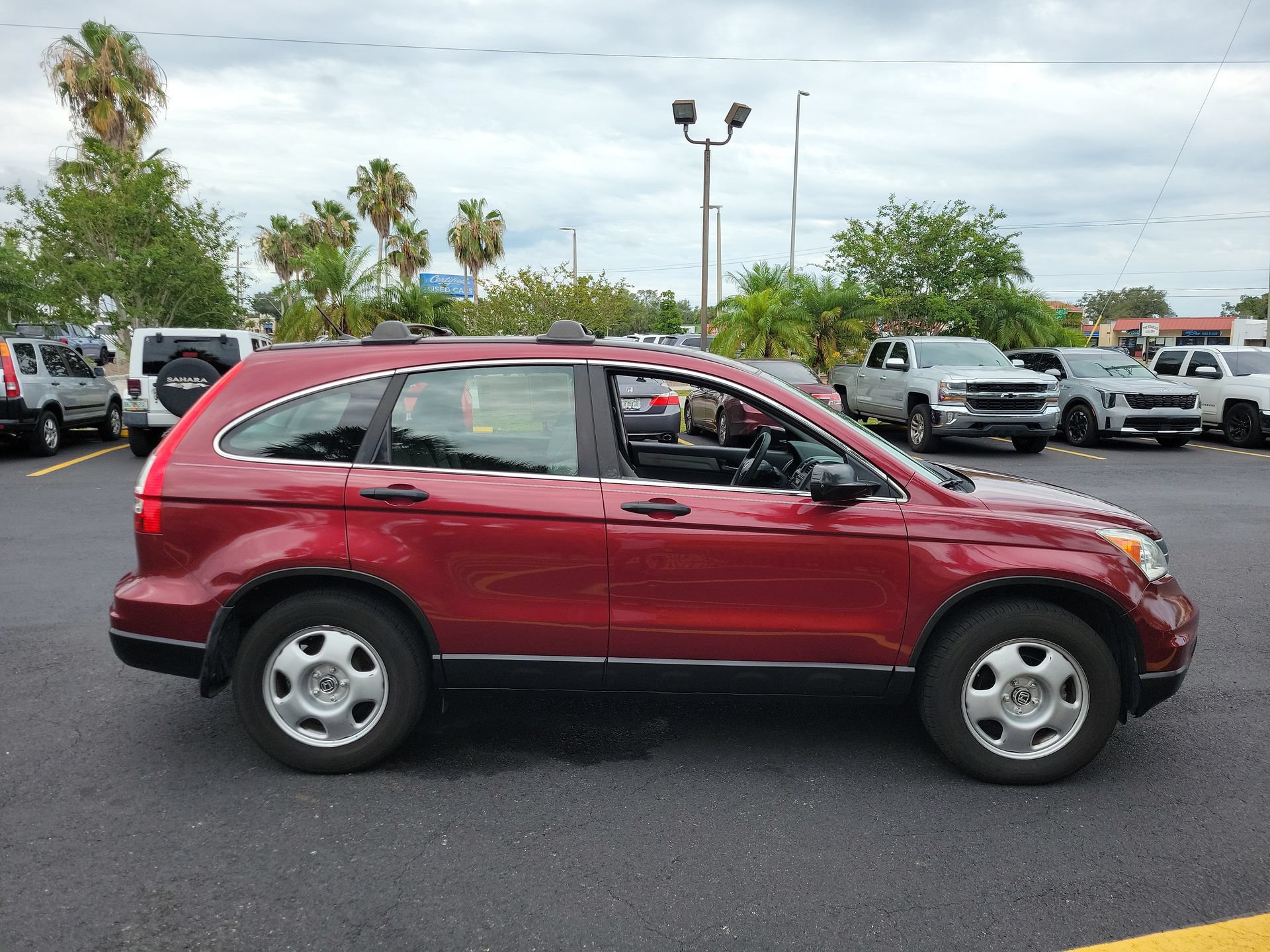 Used 2011 Honda CR-V LX image 5