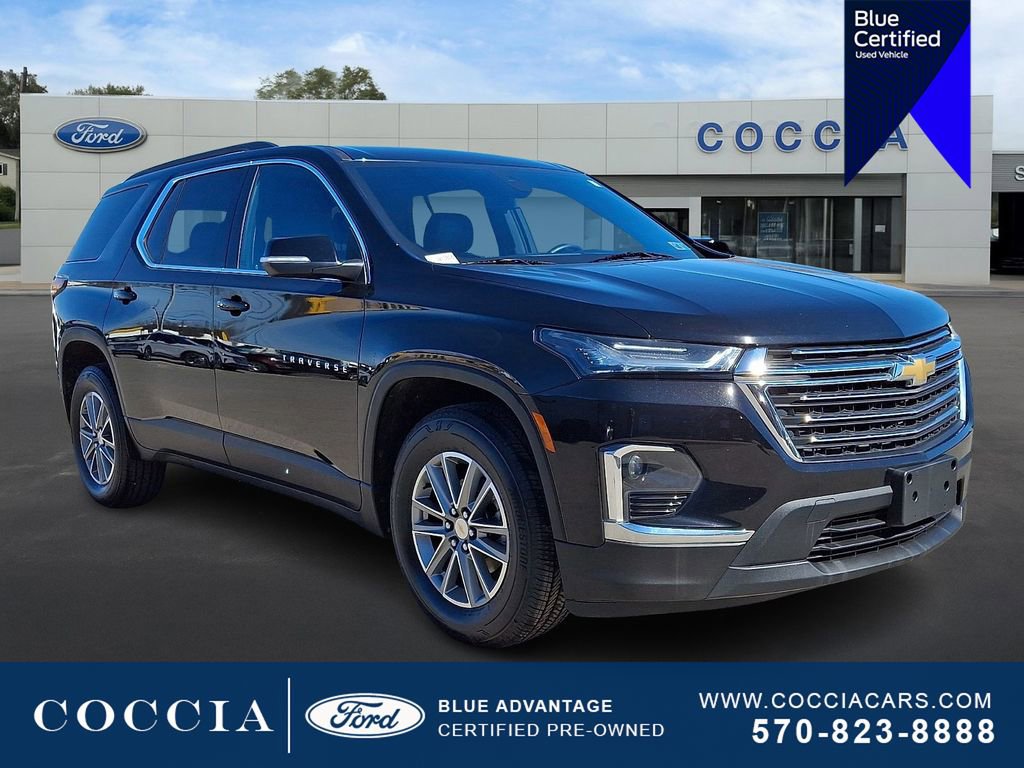 Used 2023 Chevrolet Traverse LT w/ LPO, Floor Liner Package image 3