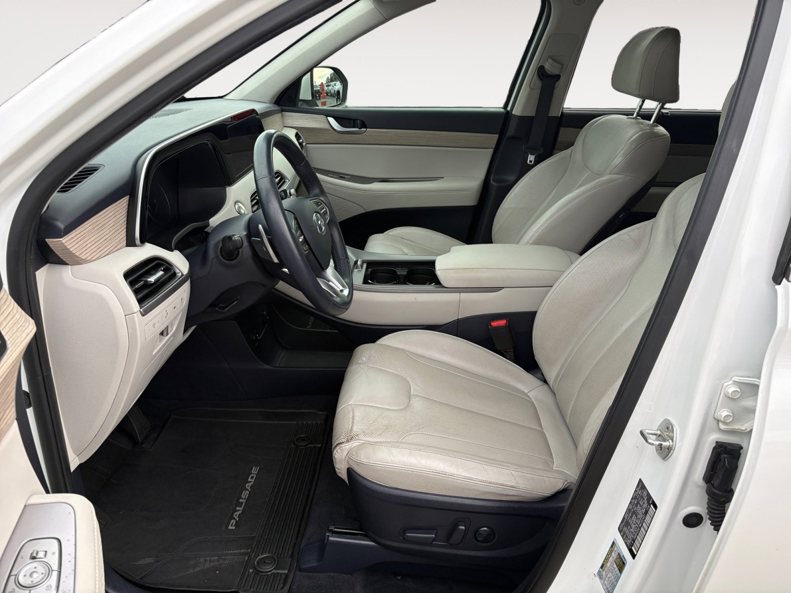 Used 2021 Hyundai Palisade SEL w/ Premium Package image 21