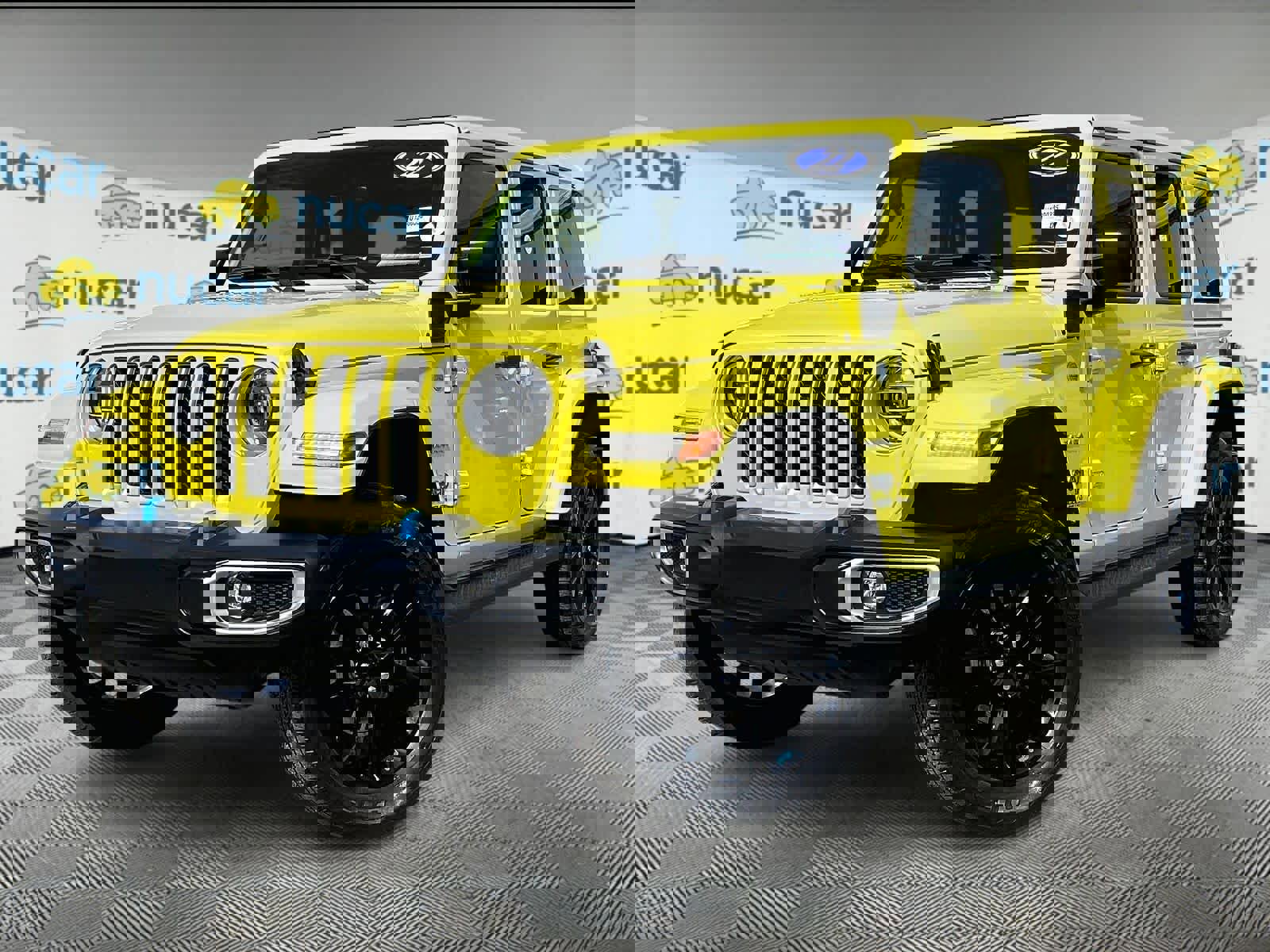 Used 2022 Jeep Wrangler Unlimited Sahara w/ Cold Weather Group AWD/4WD image 3