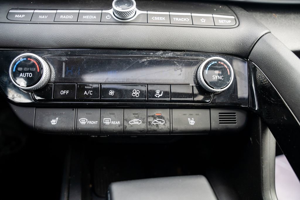 Certified 2024 Hyundai Elantra SEL w/ Convenience Package image 26