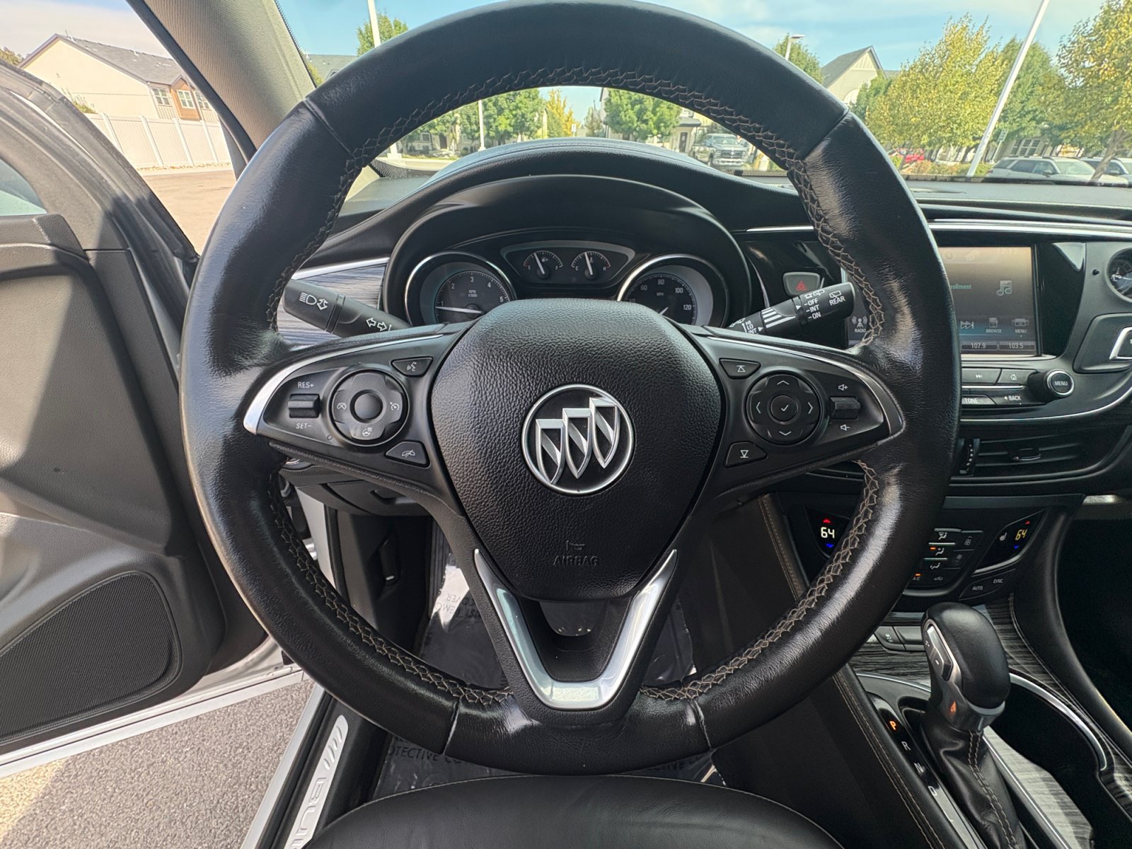 Used 2017 Buick Envision Essence FWD image 9