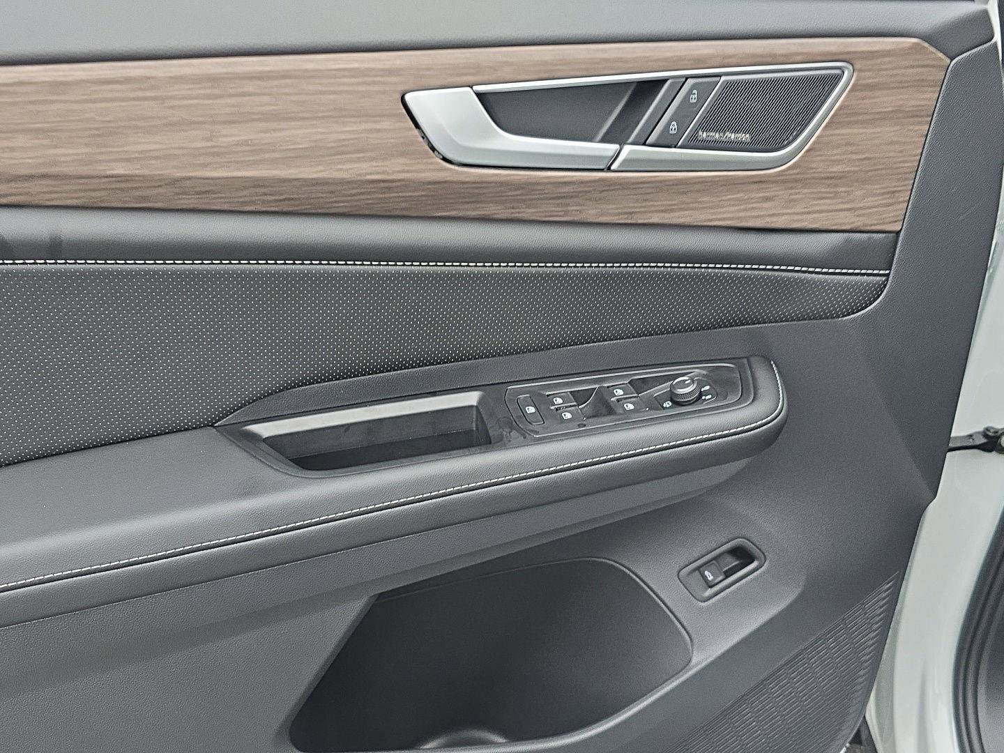 New 2026 Volkswagen Atlas SEL Premium R-Line image 15