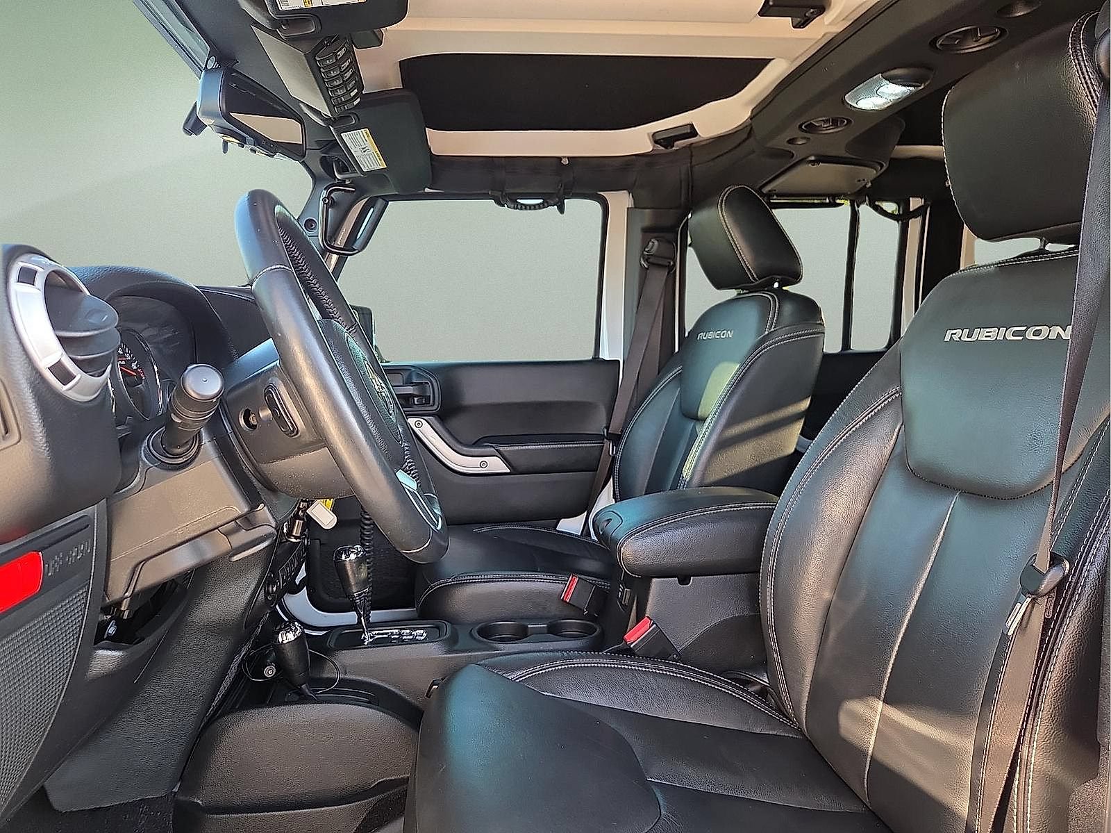 Used 2017 Jeep Wrangler Unlimited Rubicon AWD/4WD image 14
