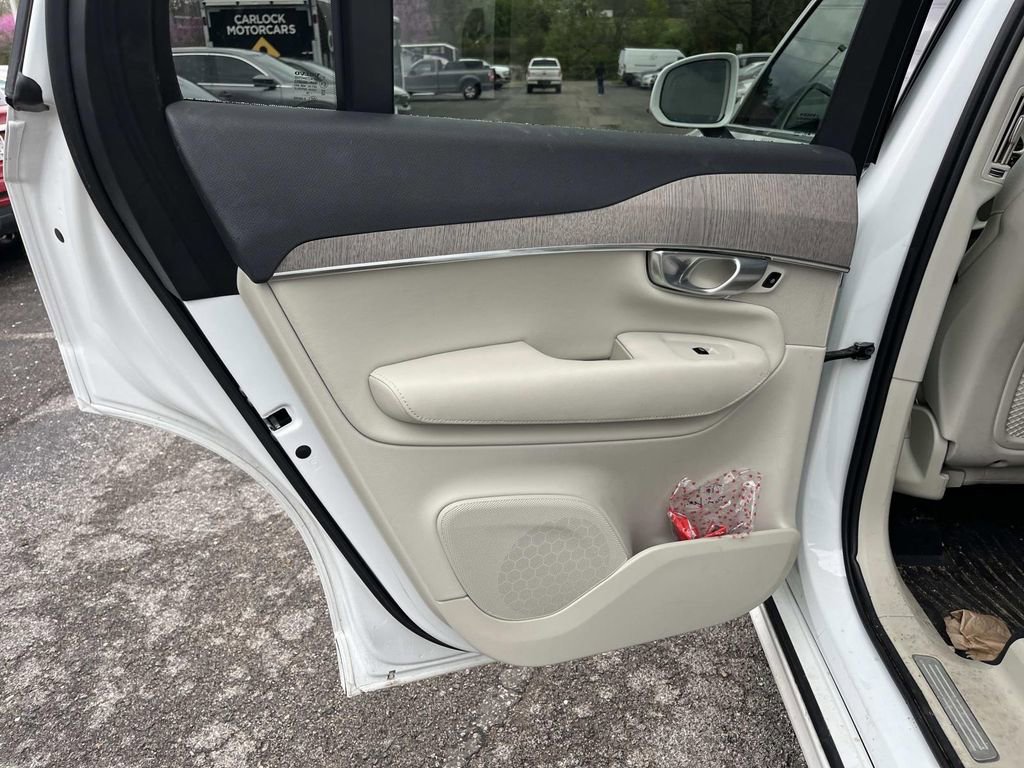 Used 2024 Volvo XC90 T8 Plus w/ Protection Package Premier image 18