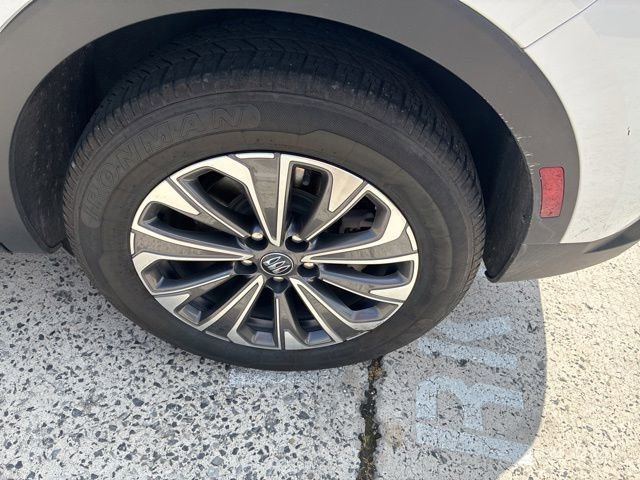 Used 2024 Buick Envision Preferred AWD/4WD image 21