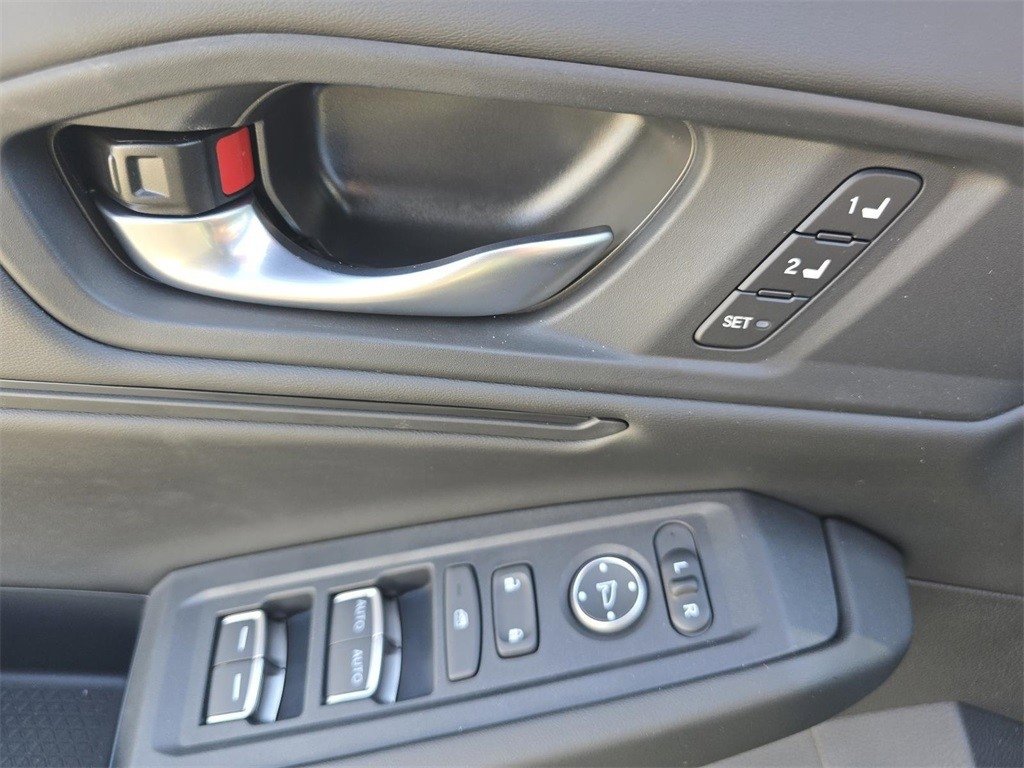 New 2025 Honda Accord EX-L image 26