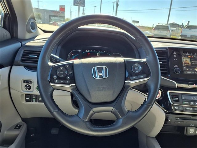 Used 2020 Honda Pilot Touring image 13
