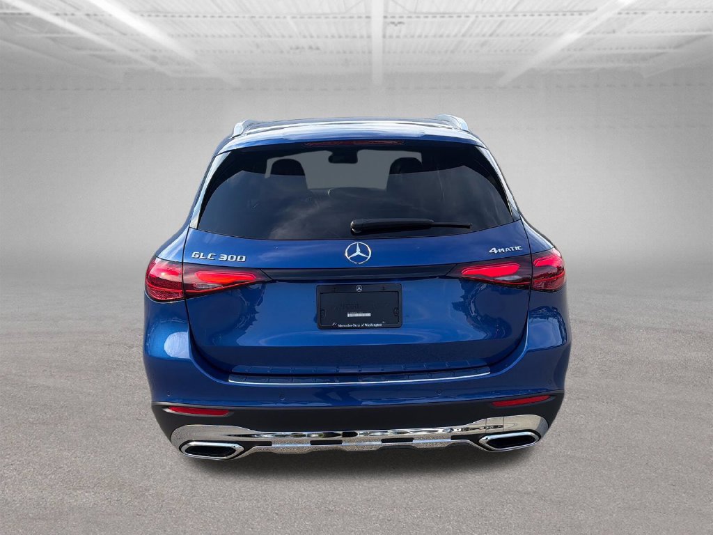 New 2027 Mercedes-Benz GLC 300 4MATIC image 4