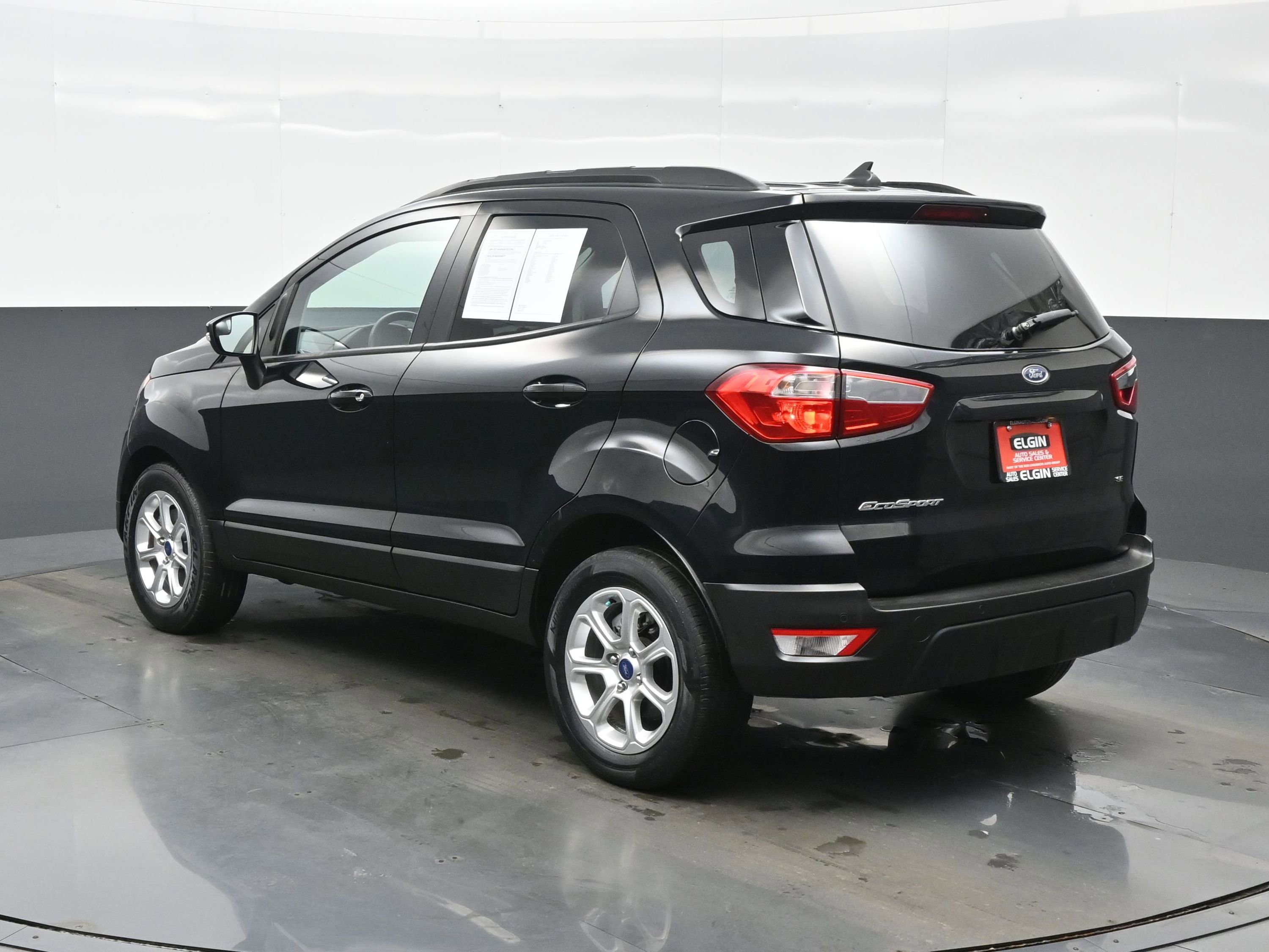 Used 2021 Ford EcoSport SE image 4