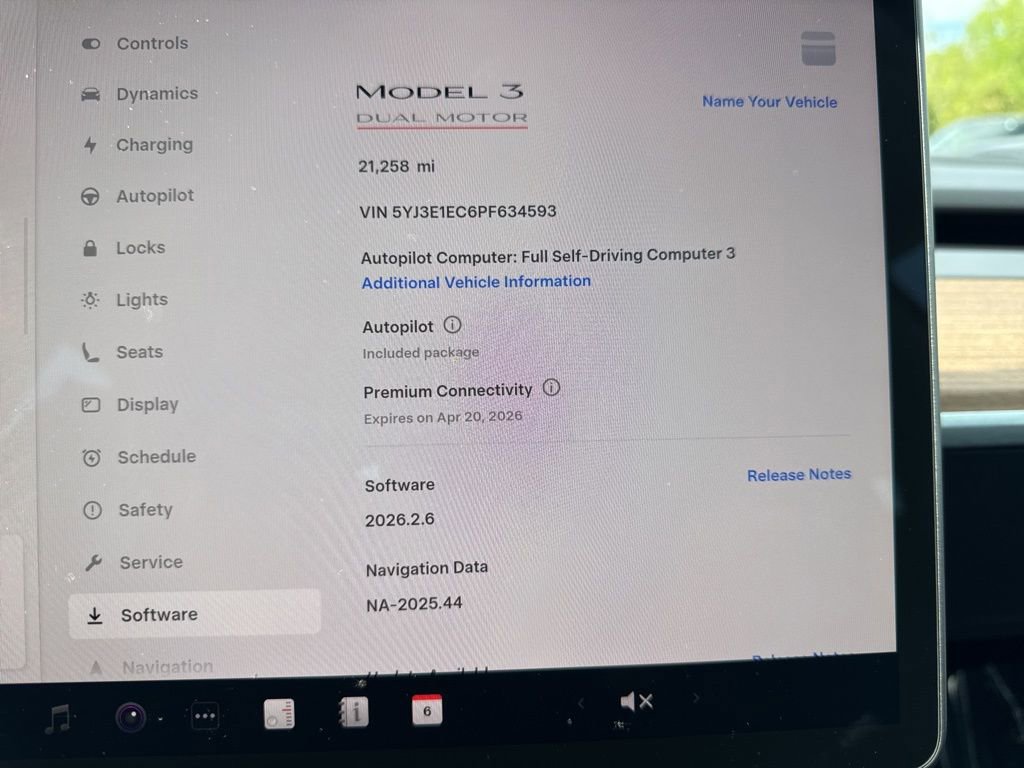 Used 2023 Tesla Model 3 Performance image 24