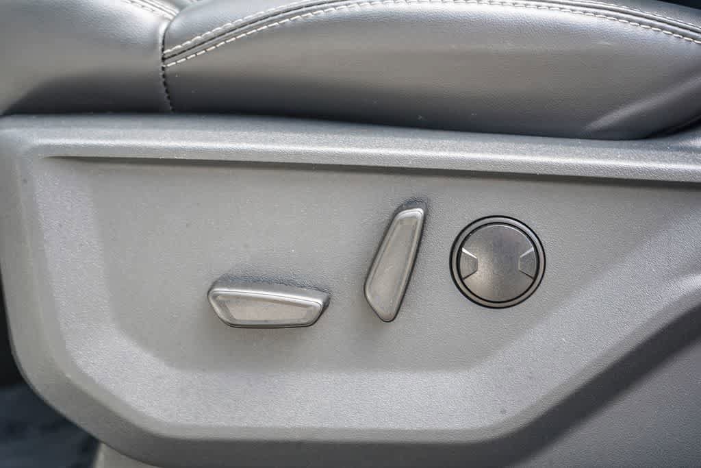 Used 2025 Ford Expedition Max Platinum AWD/4WD image 24