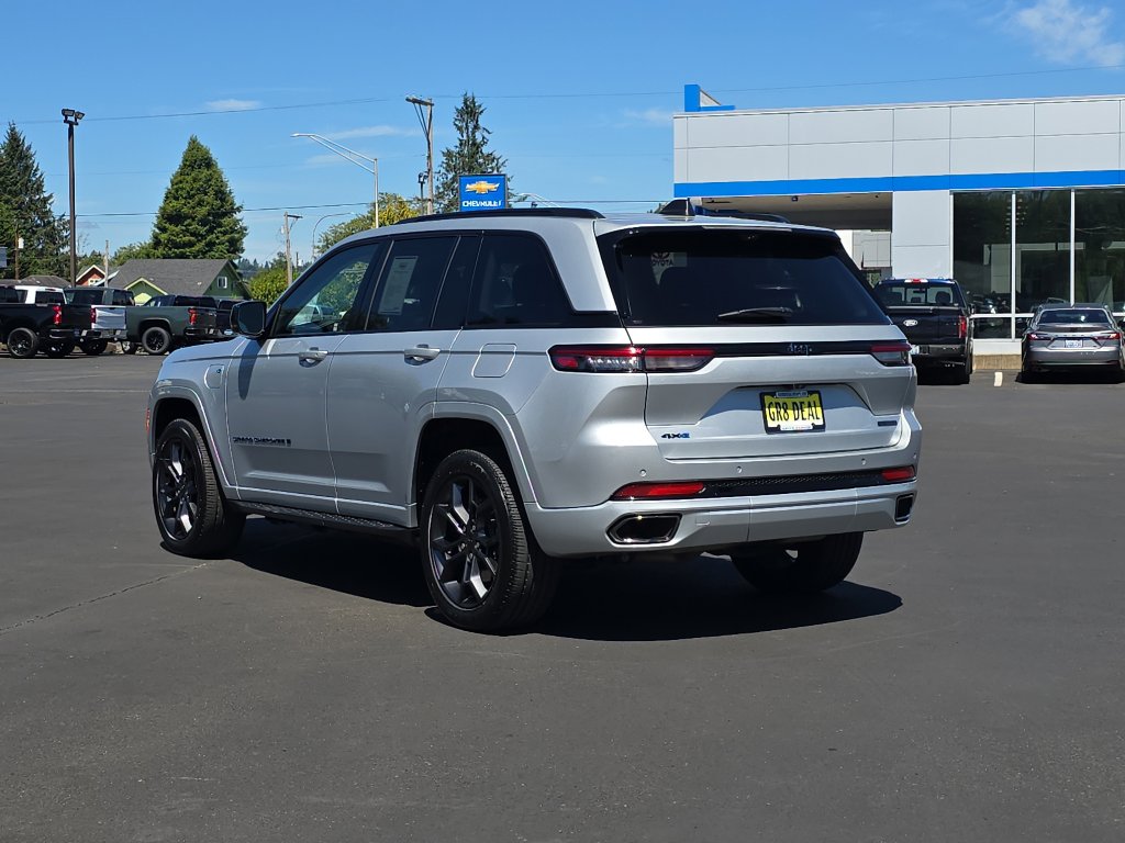 Used 2023 Jeep Grand Cherokee 30th Anniversary image 4