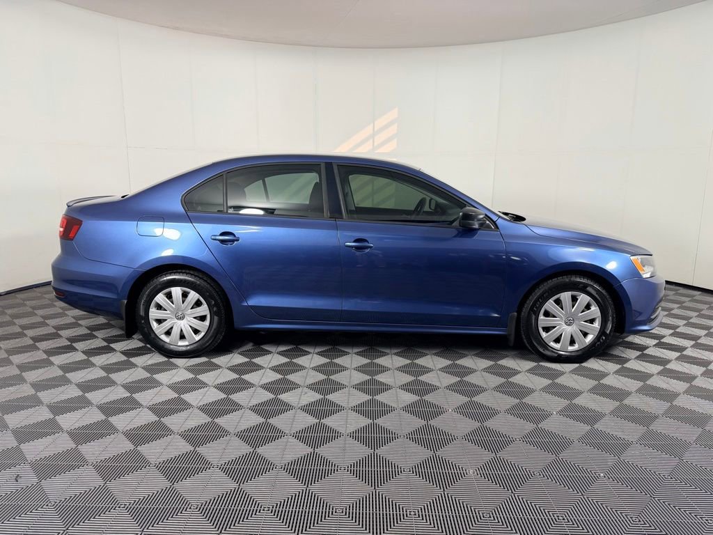 Used 2016 Volkswagen Jetta S FWD image 3