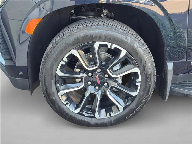 Used 2024 GMC Yukon Denali w/ Advanced Technology Package image 24