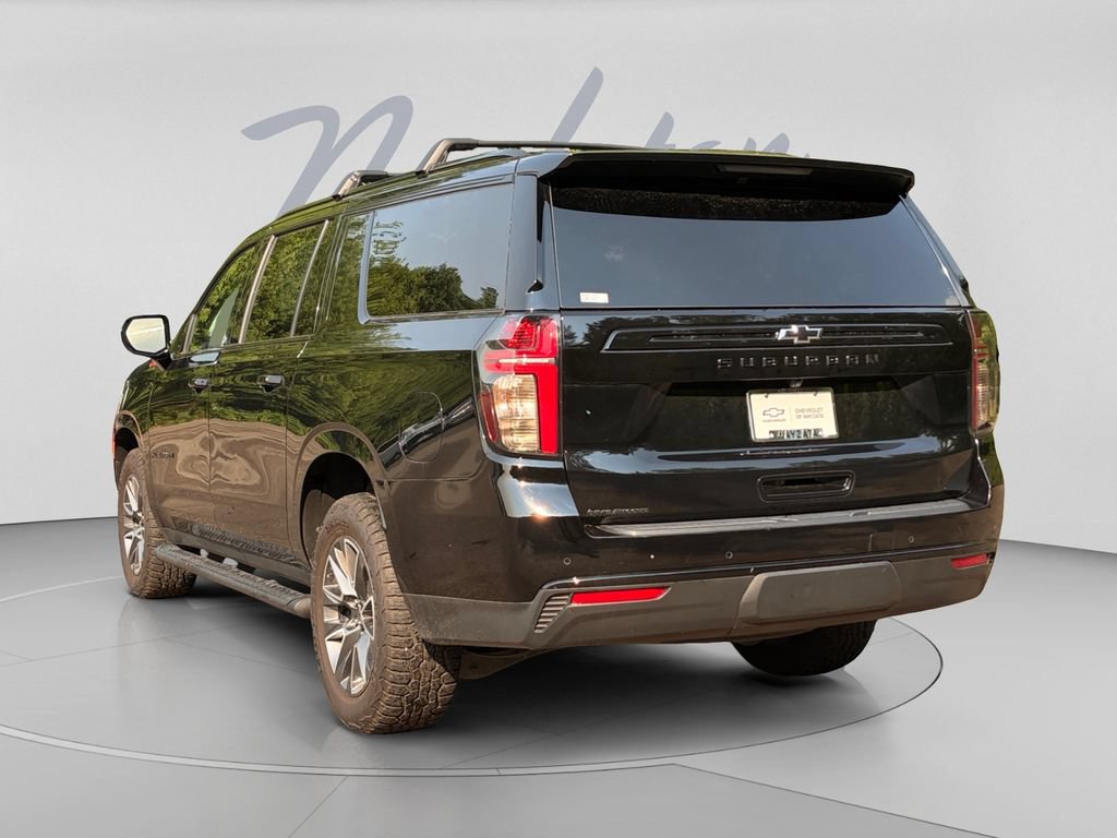 Used 2024 Chevrolet Suburban Z71 AWD/4WD image 5