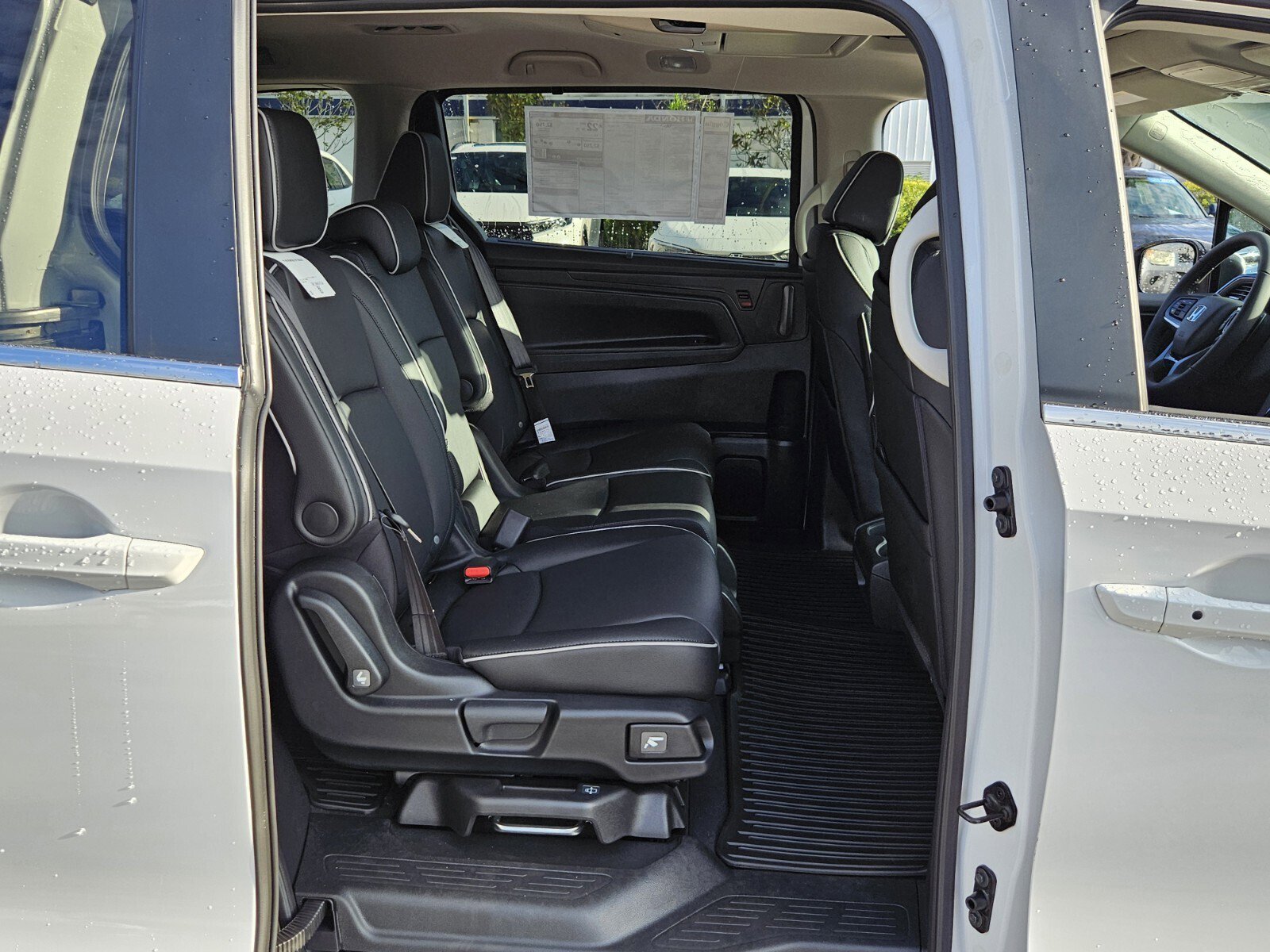 New 2026 Honda Odyssey Touring image 22