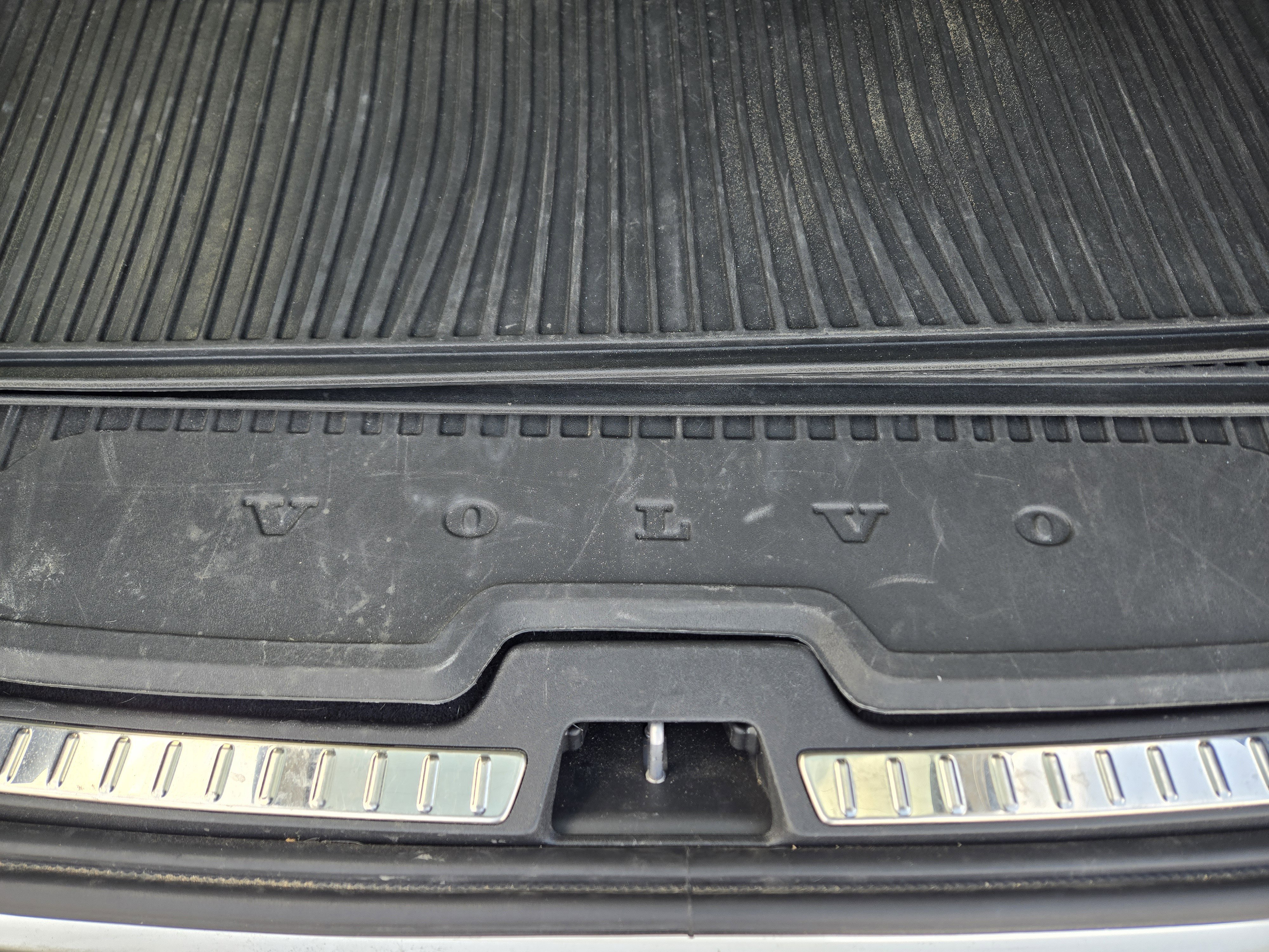 Used 2023 Volvo XC90 B6 Plus w/ Protection Package Premier image 37