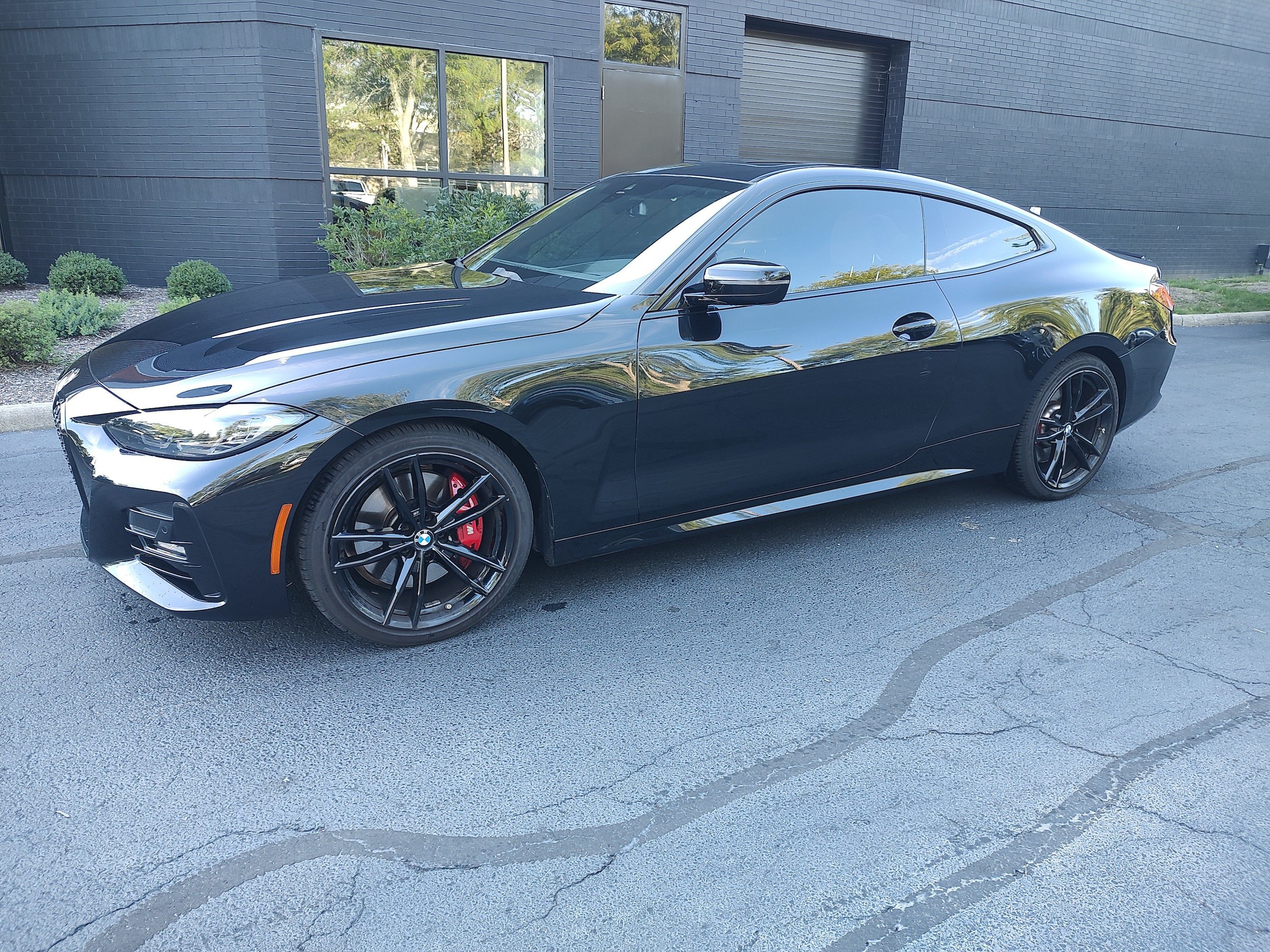 Used 2022 BMW 430i Coupe w/ M Sport Package RWD image 1