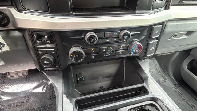 Used 2025 Ford F250 XLT w/ FX4 Off-Road Package AWD/4WD image 29