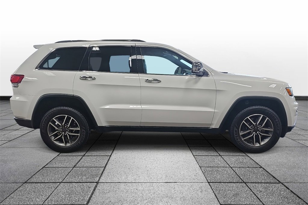 Used 2021 Jeep Grand Cherokee Limited w/ Sun & Sound Group image 4