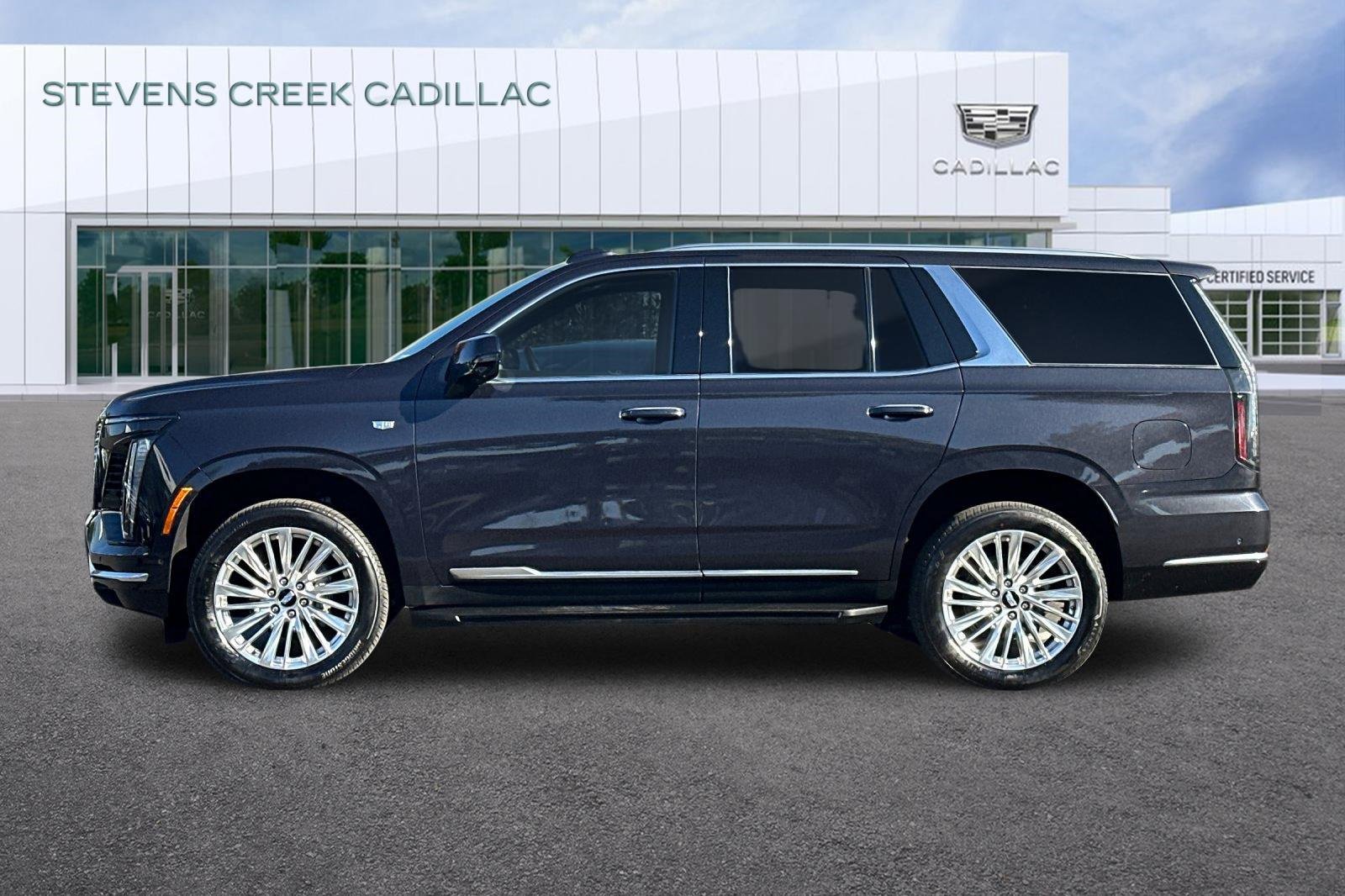 Used 2025 Cadillac Escalade Premium Luxury image 6