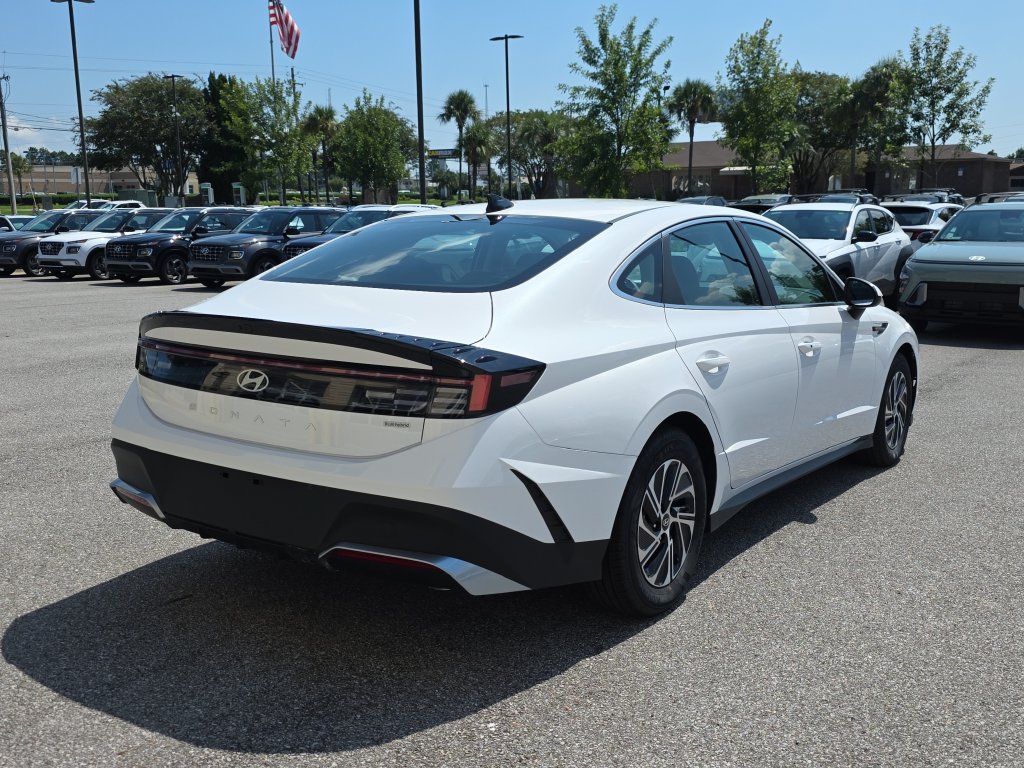 New 2026 Hyundai Sonata Blue FWD image 8