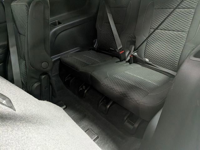 Used 2019 GMC Acadia SLE image 26