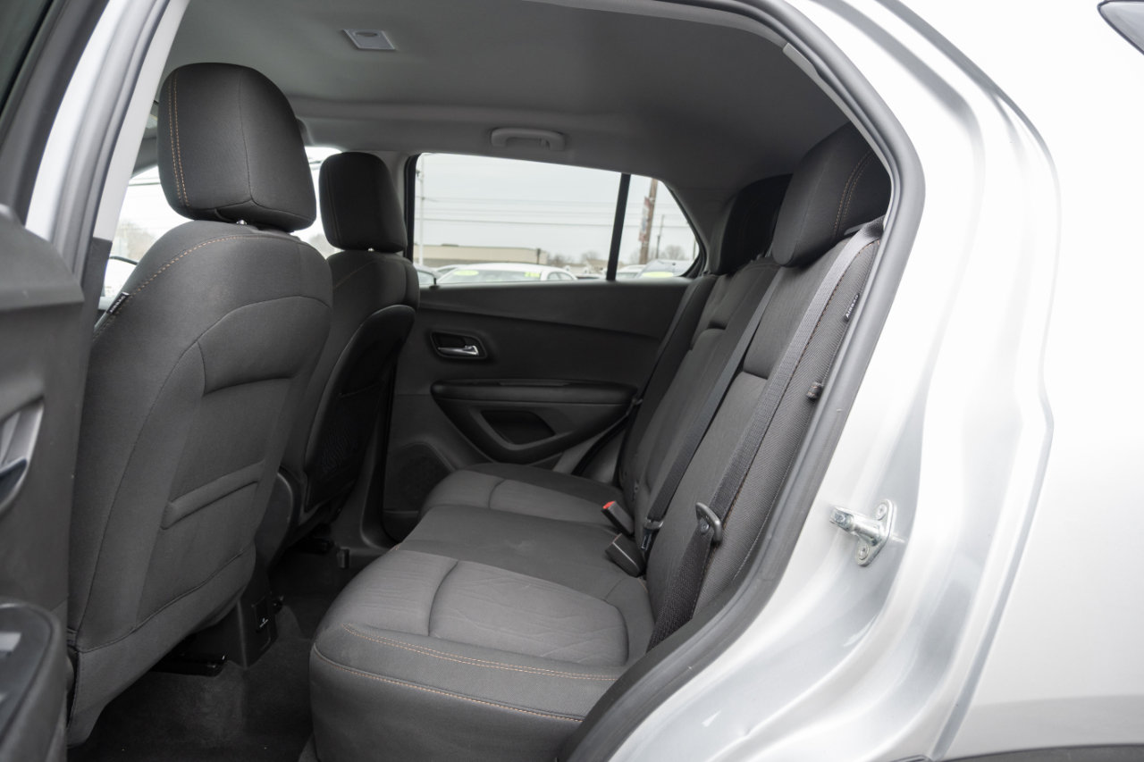 Used 2017 Chevrolet Trax LT image 22