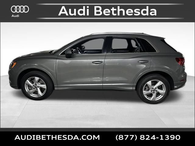 Used 2020 Audi Q3 2.0T Premium w/ Convenience Package AWD/4WD image 4