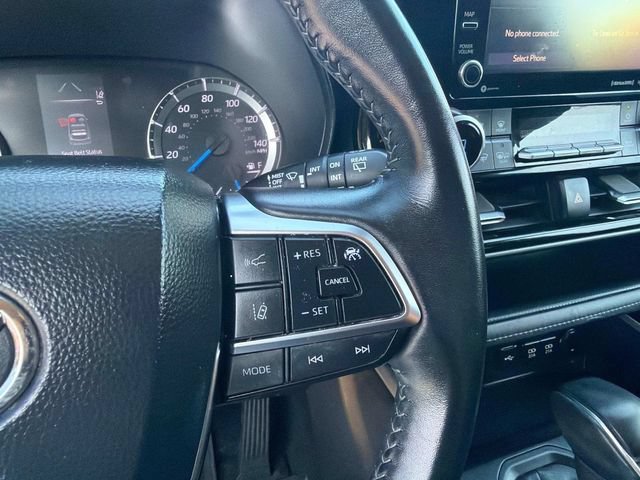 Used 2020 Toyota Highlander LE AWD/4WD image 31