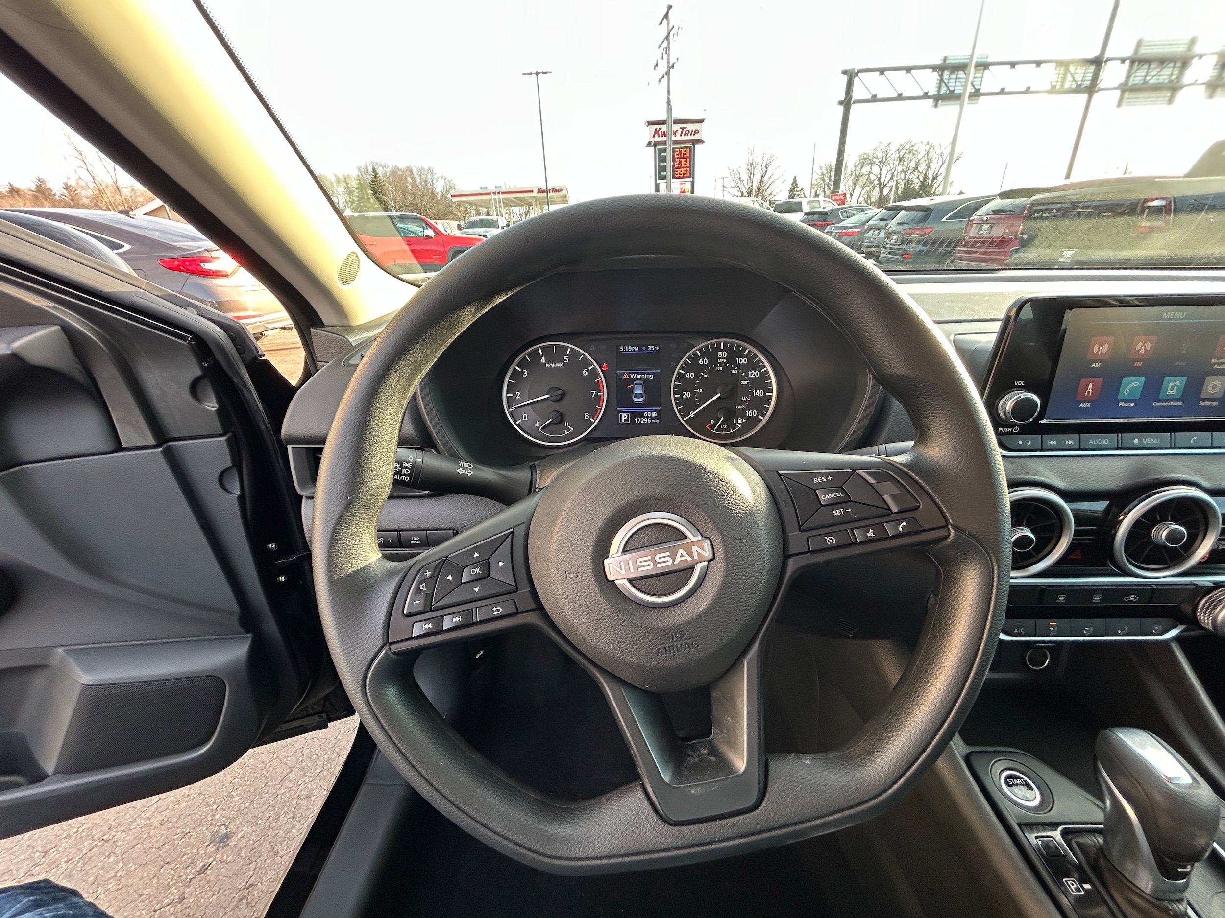 Used 2025 Nissan Sentra S FWD image 4