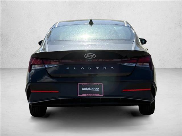 New 2026 Hyundai Elantra SE image 7
