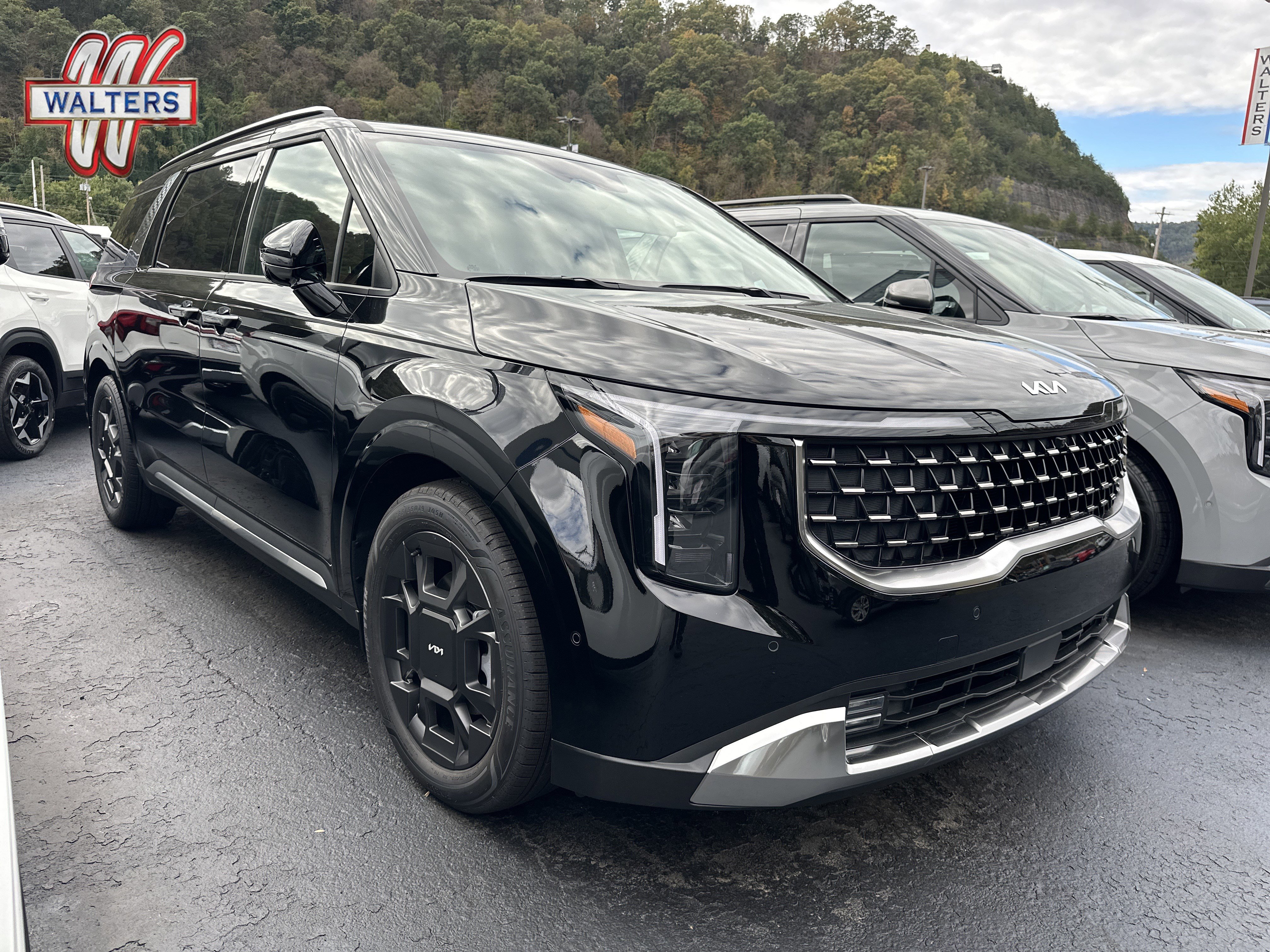 New 2026 Kia Carnival SX