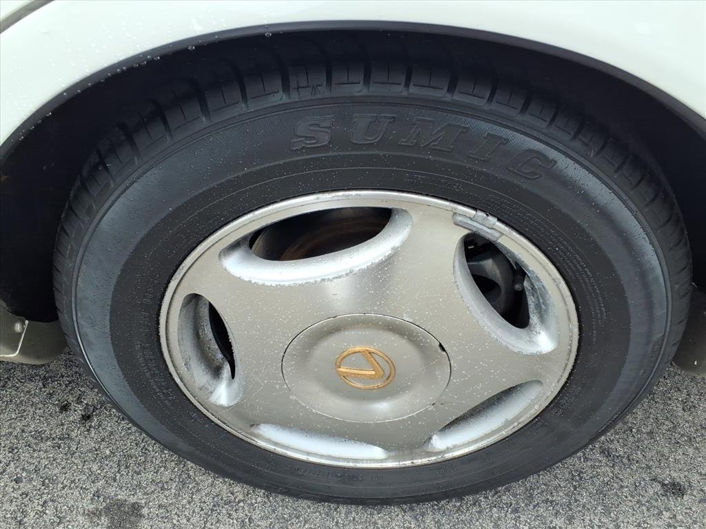 Used 1998 Lexus LS 400 image 9